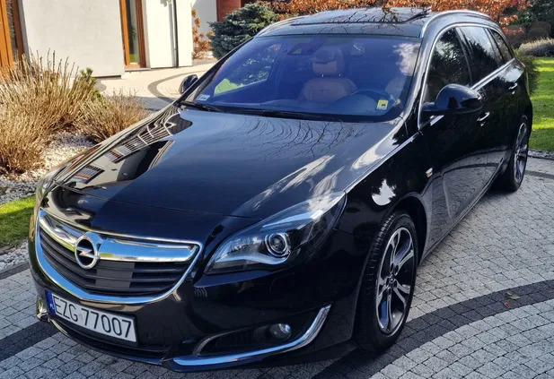 łódzkie Opel Insignia cena 59900 przebieg: 127810, rok produkcji 2016 z Zgierz